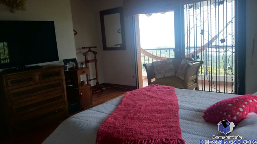 Casa de 5 alcobas en venta en El Salado, Envigado · foto 3 de 21