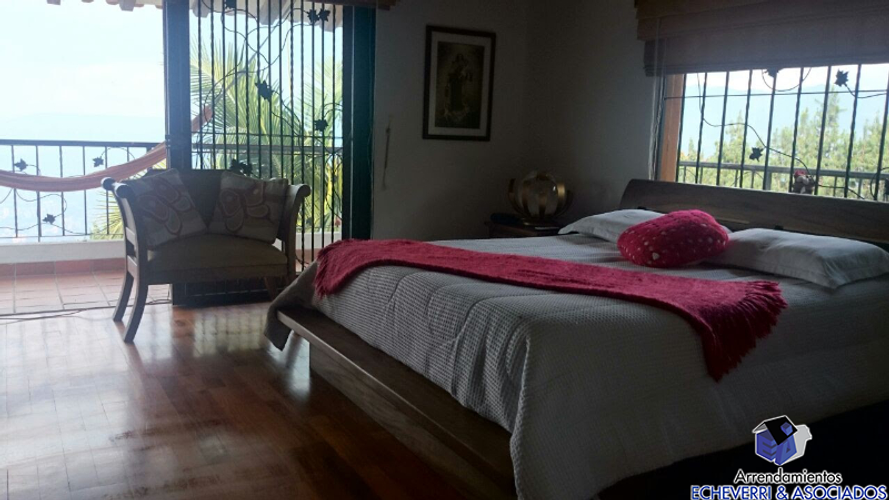 Casa de 5 alcobas en venta en El Salado, Envigado · foto 19 de 21