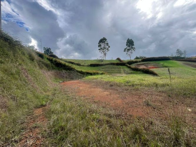 Lote en venta en Rionegro, 2534 m² · foto 4 de 12