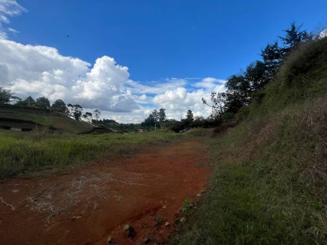 Lote en venta en Rionegro, 2534 m² · foto 11 de 12