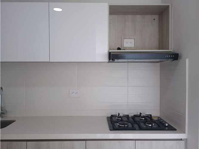 Apartamento de 4 alcobas en venta en Cañaveral I, Pereira, 87 m² · foto 2 de 24