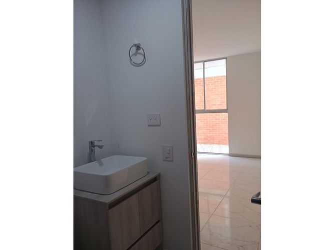 Apartamento de 4 alcobas en venta en Cañaveral I, Pereira, 87 m² · foto 8 de 24