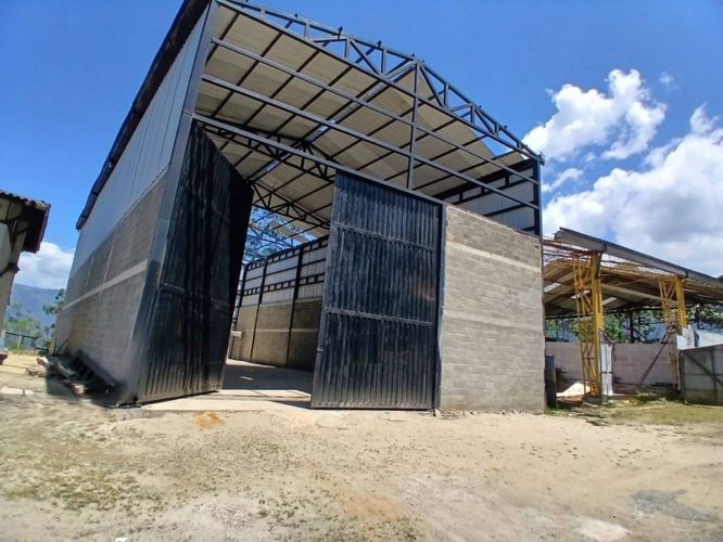 Bodega en arriendo en Machado, Copacabana, 325 m² · foto 2 de 6