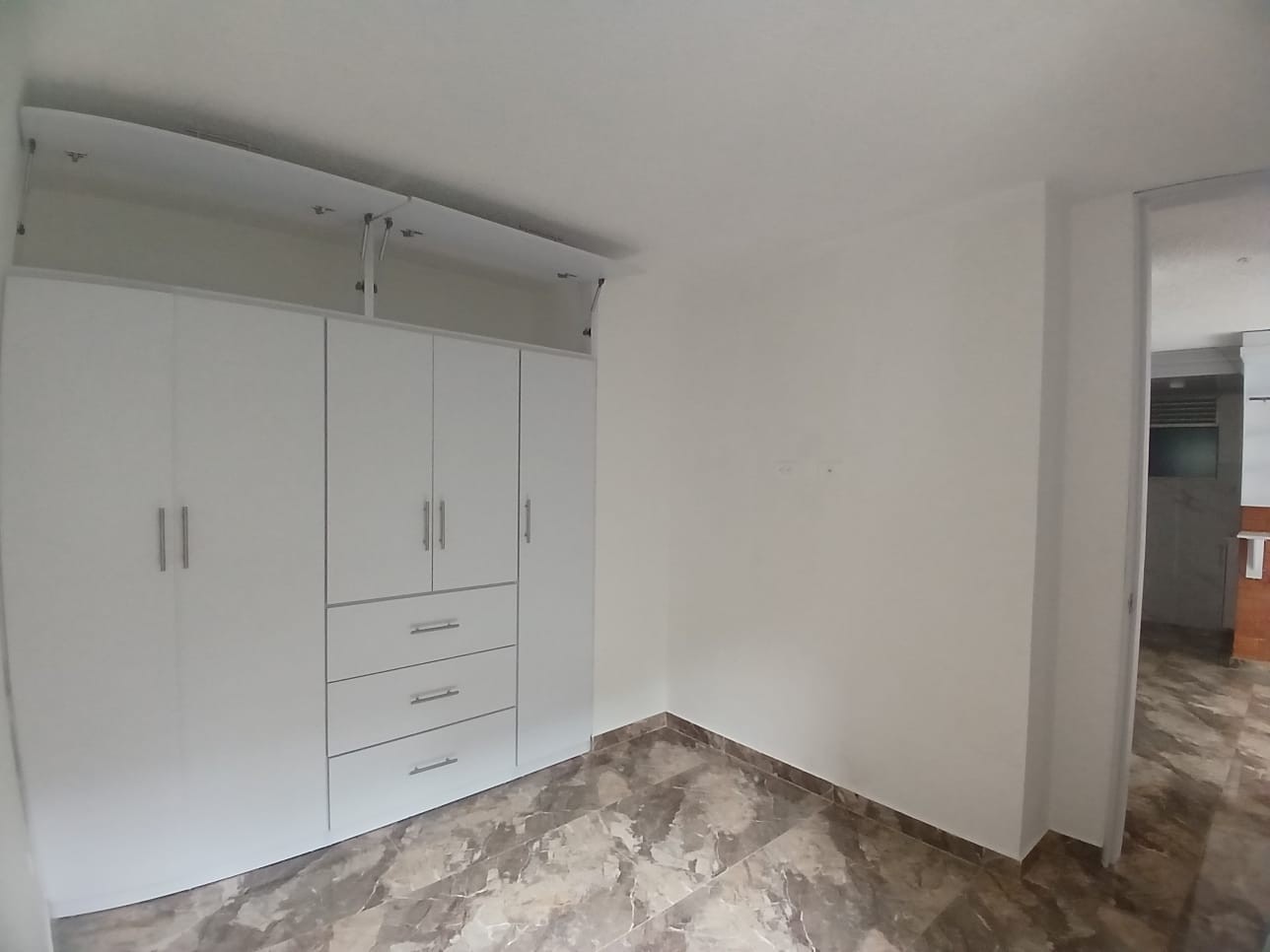 Apartamento en venta en El Dorado, Pereira · foto 8 de 12