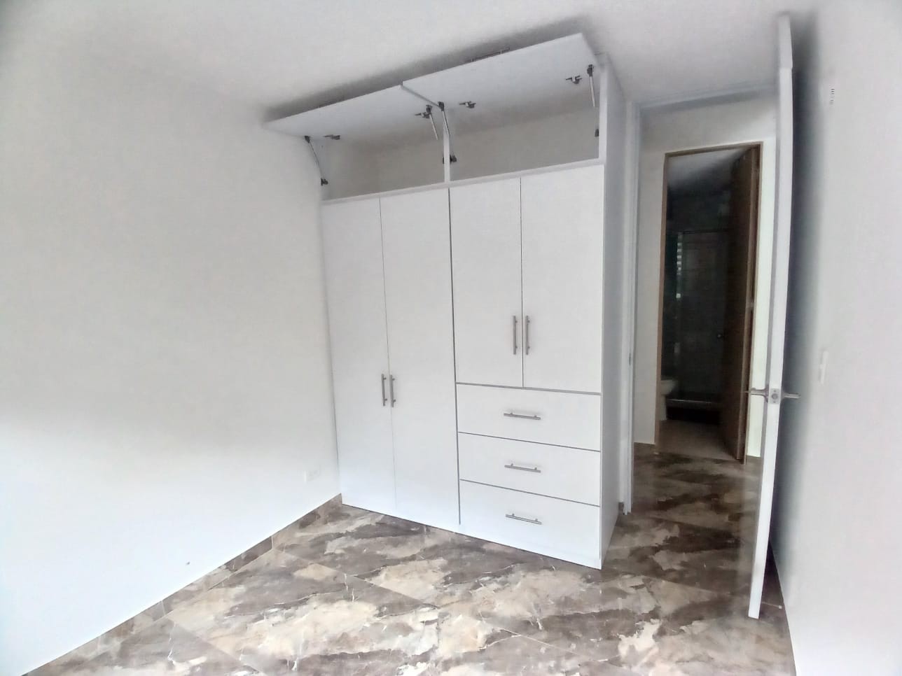 Apartamento en venta en El Dorado, Pereira · foto 10 de 12