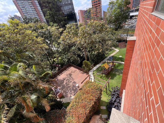 Apartamento de 3 alcobas en arriendo en El Tesoro, Medellín, 120 m² · foto 9 de 20