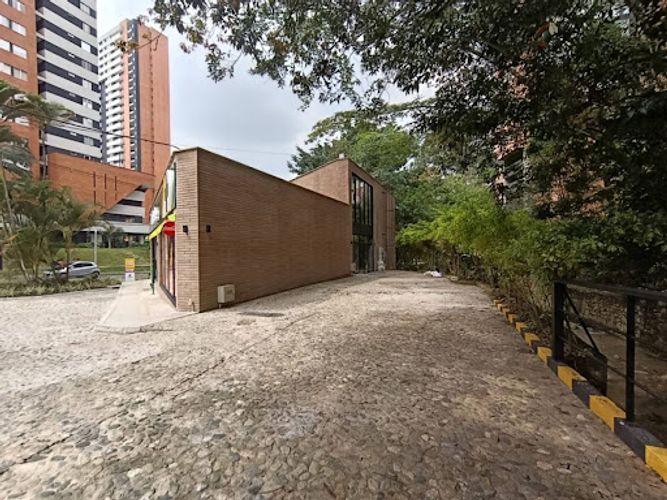 Local en arriendo en La Doctora, Sabaneta, 293 m² · foto 2 de 13