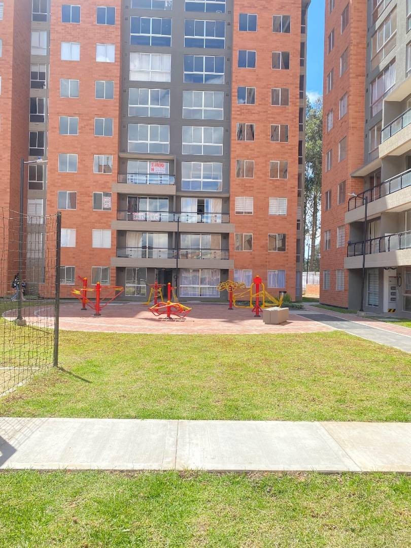 Apartamento en venta en Alcala, Mosquera · foto 23 de 24