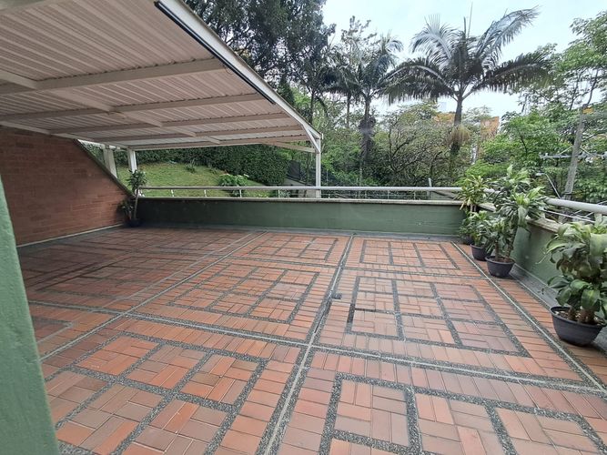 Apartamento de 2 alcobas en venta en Belén, Medellín, 60 m² · foto 2 de 11