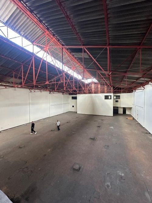 Bodega en venta en San Nicolas, Cali, 1800 m² · foto 6 de 24
