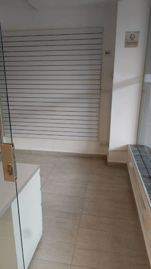 Local en arriendo en Suramericana, Medellín, 12 m² · foto 3 de 7