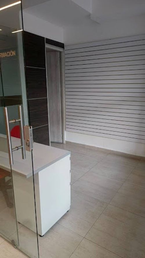 Local en arriendo en Suramericana, Medellín, 12 m² · foto 4 de 7