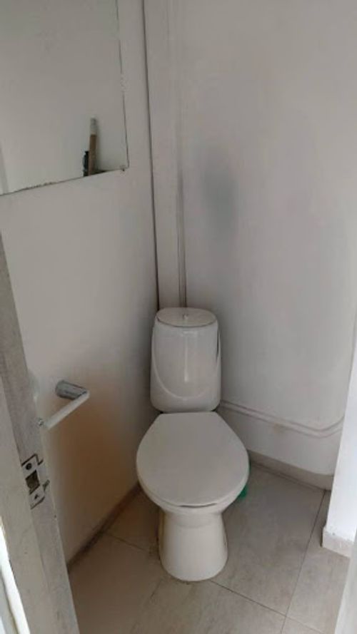Local en arriendo en Suramericana, Medellín, 12 m² · foto 5 de 7