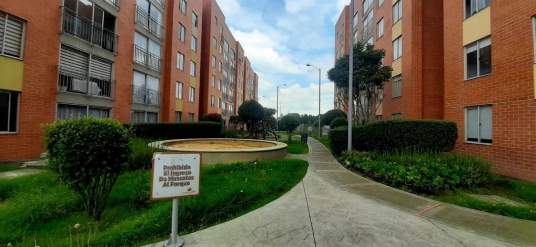 Apartamento de 3 alcobas en venta en La Aurora, Funza, 100 m² · foto 18 de 19