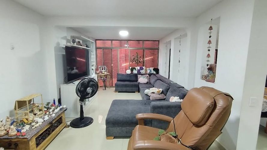 Casa de 5 alcobas en venta en San Joaquin, Cali, 300 m² · foto 6 de 19