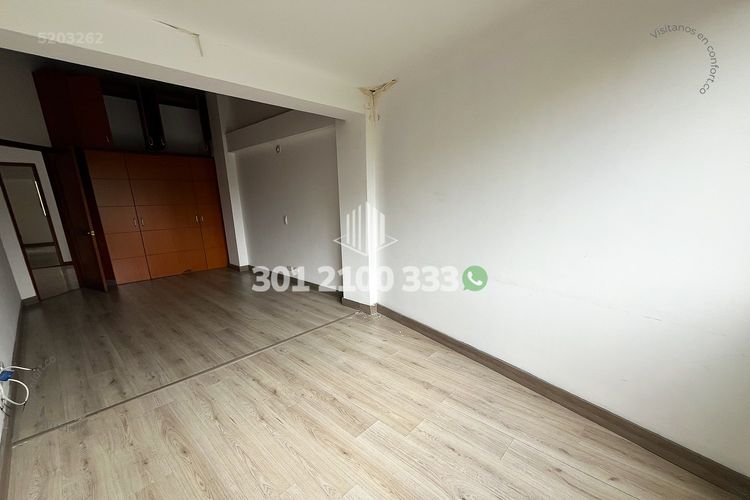 Casa de 3 alcobas en arriendo en Las Brujas, Envigado, 235 m² · foto 21 de 24