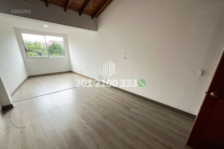 Casa de 3 alcobas en arriendo en Las Brujas, Envigado, 235 m² · foto 22 de 24