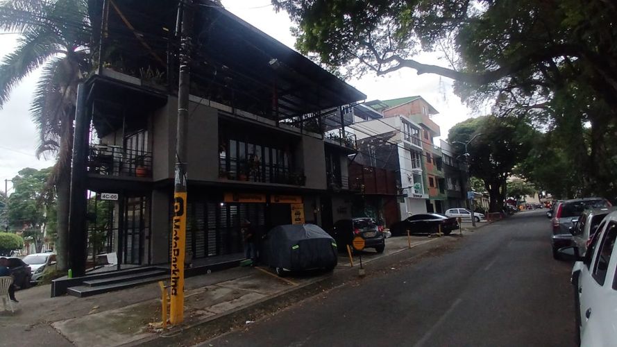Edificio en venta en San Fernando Nuevo, Cali, 400 m² · foto 3 de 24