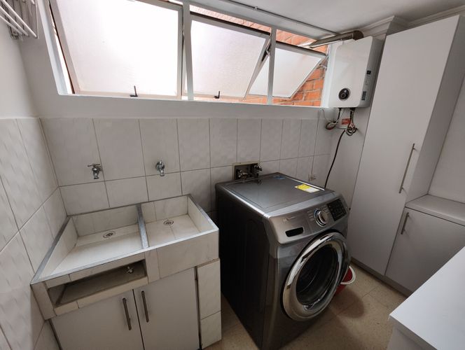 Apartamento de 3 alcobas en arriendo en Laureles, Medellín, 150 m² · foto 10 de 20