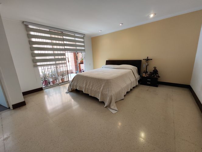 Apartamento de 3 alcobas en arriendo en Laureles, Medellín, 150 m² · foto 16 de 20
