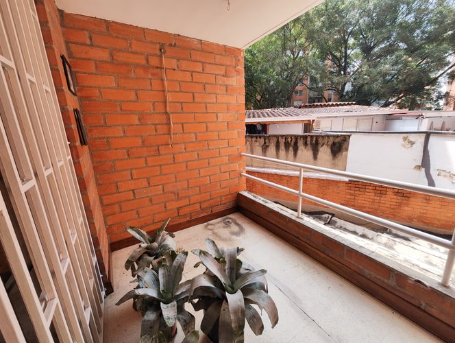 Apartamento de 3 alcobas en arriendo en Laureles, Medellín, 150 m² · foto 19 de 20