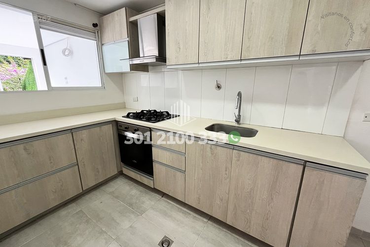 Casa de 3 alcobas en arriendo en Las Brujas, Envigado, 235 m² · foto 7 de 24