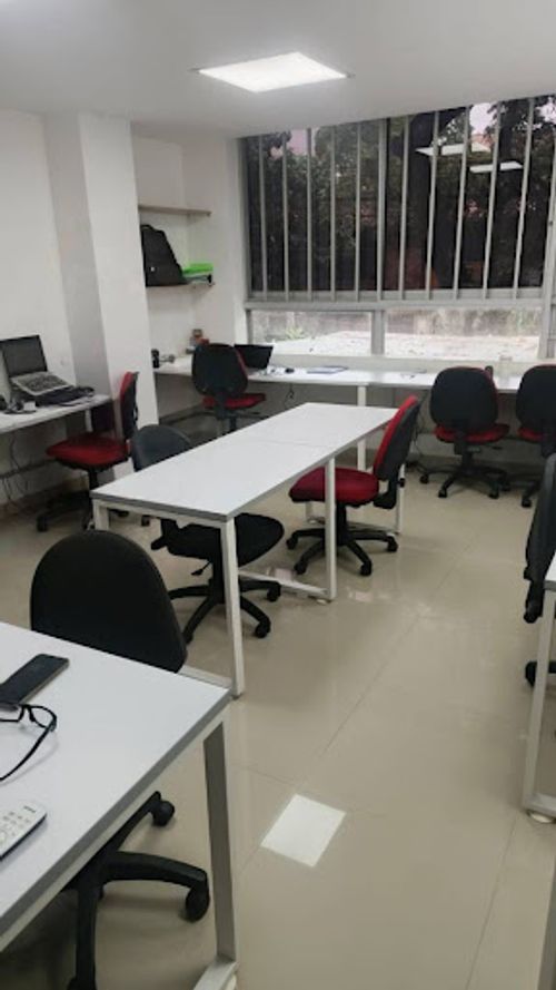 Local en arriendo en Suramericana, Medellín, 35 m² · foto 2 de 7