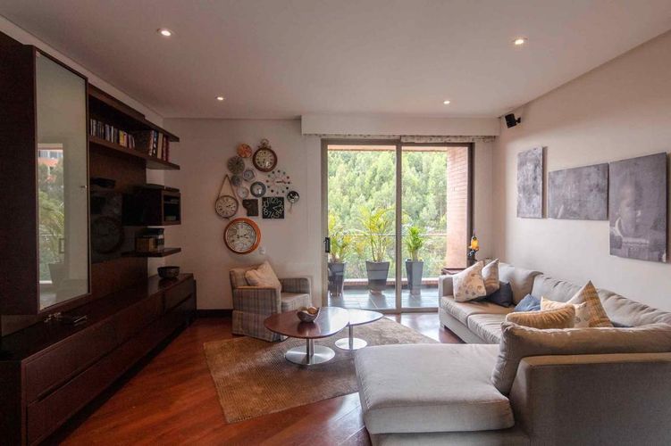 Apartamento de 4 alcobas en venta en Cerros De Los Alpes, Bogotá, 430 m² · foto 12 de 19