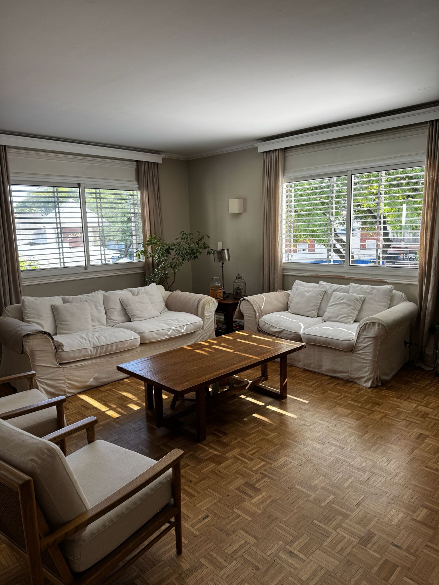 Exclusivo Apartamento de 3 Dormitorios en Punta Carretas: Oportunidad Única - Widok 2