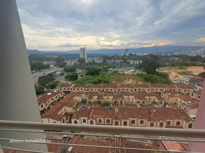 Apartamento de 4 alcobas en venta en Maria Paz, Bucaramanga, 149 m² · foto 7 de 17