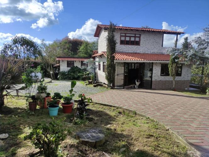 Casa de 7 alcobas en venta en Santa Elena, Envigado, 160 m² · foto 11 de 19
