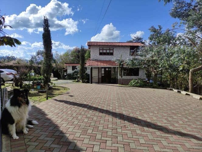 Casa de 7 alcobas en venta en Santa Elena, Envigado, 160 m² · foto 12 de 19