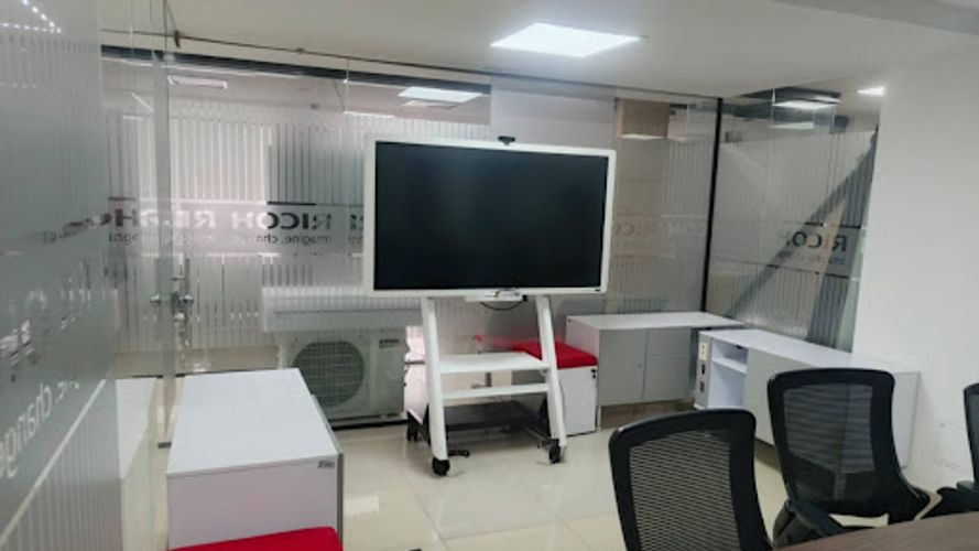 Local en arriendo en Suramericana, Medellín, 25 m² · foto 13 de 13