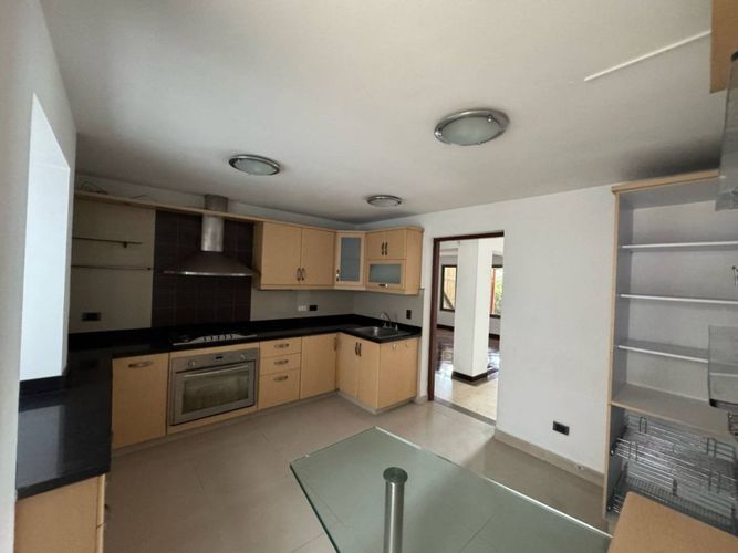 Casa de 4 alcobas en venta en Altos Del Poblado, Medellín, 275 m² · foto 6 de 14