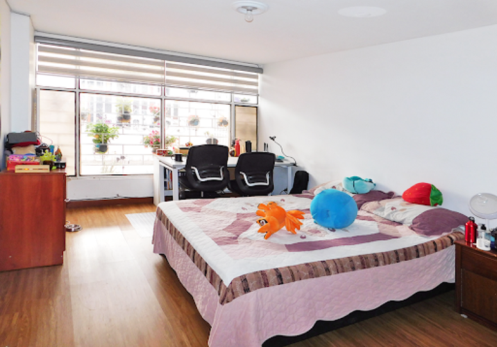 Casa de 7 alcobas en venta en Polo Club, Bogotá, 233 m² · foto 11 de 24