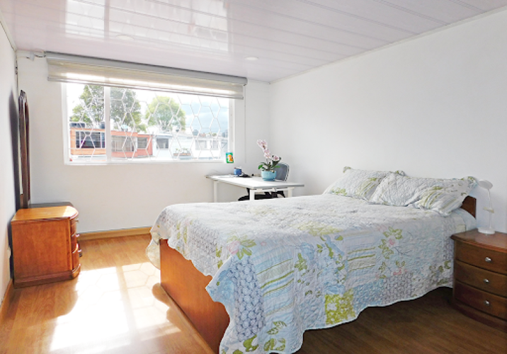 Casa de 7 alcobas en venta en Polo Club, Bogotá, 233 m² · foto 13 de 24