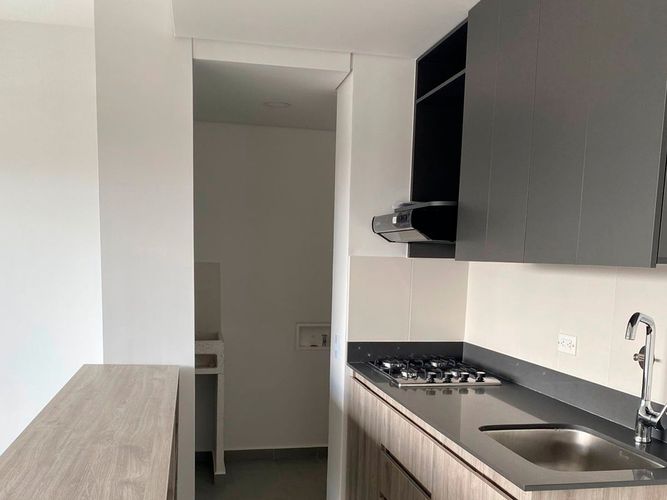 Apartamento de 2 alcobas en venta en Llano Grande, Rionegro, 62 m² · foto 3 de 10