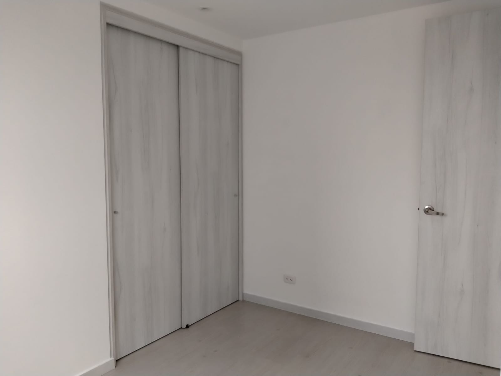 Apartamento en arriendo en El Poblado, Medellín · foto 10 de 19