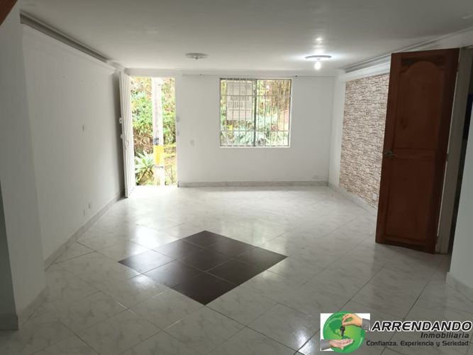 Casa de 3 alcobas en venta en Rodeo Alto, Medellín, 125 m² · foto 5 de 19