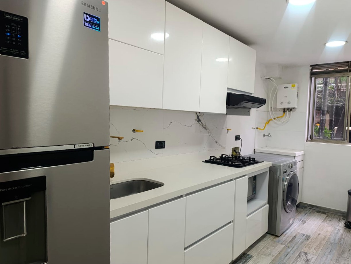 Apartamento en venta en El Poblado, Medellín · foto 8 de 18