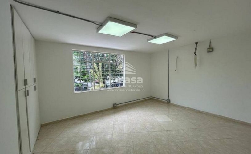 Casa de 4 alcobas en venta en Eucaristico, Cali, 287 m² · foto 10 de 15