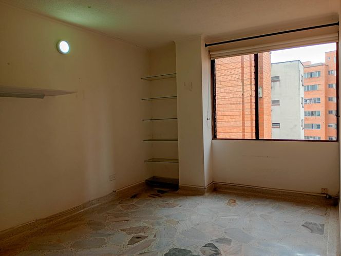 Apartamento de 4 alcobas en venta en Laureles, Medellín, 170 m² · foto 13 de 18