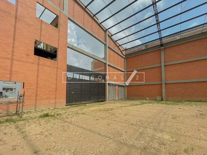 Bodega en venta en Parque Industrial Santo Domingo, Mosquera, 2700 m² · foto 4 de 6