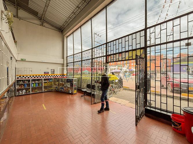 Bodega en venta en Villa Maria, Zipaquirá, 3112 m² · foto 18 de 21