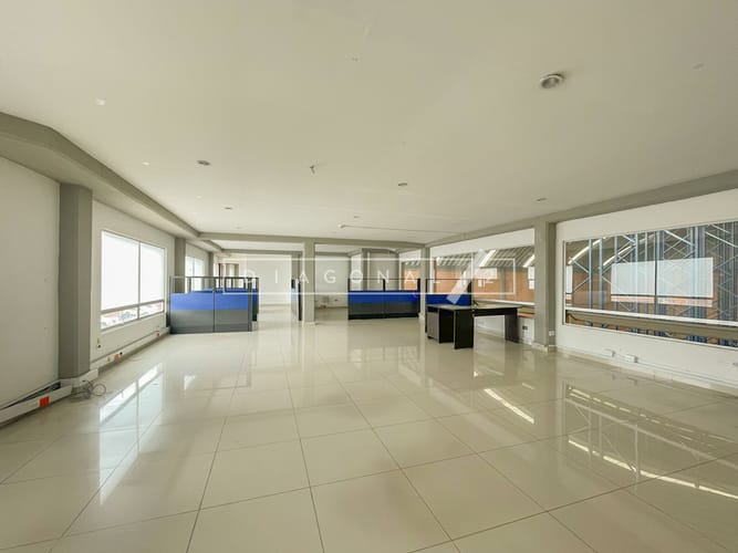 Bodega en arriendo en Canavita, Tocancipá, 1663 m² · foto 3 de 12
