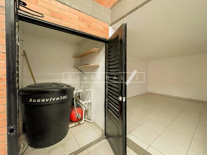 Bodega en arriendo en Canavita, Tocancipá, 1663 m² · foto 4 de 12