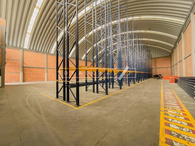 Bodega en arriendo en Canavita, Tocancipá, 1663 m² · foto 7 de 12