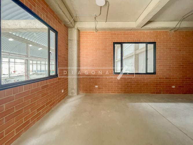 Bodega en arriendo en Verganzo, Tocancipá, 1881 m² · foto 8 de 14
