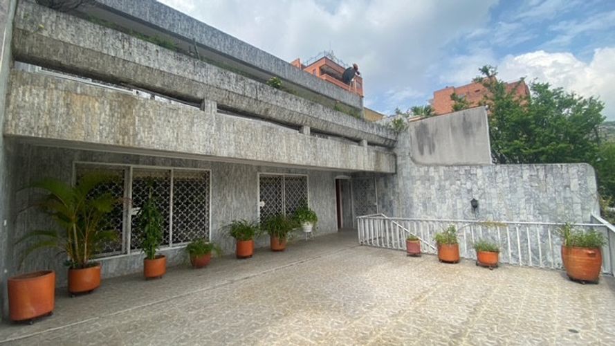 Casa de 4 alcobas en venta en Tejares Cristales, Cali, 490 m² · foto 2 de 24