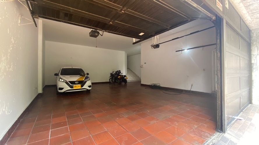 Casa de 4 alcobas en venta en Tejares Cristales, Cali, 490 m² · foto 3 de 24